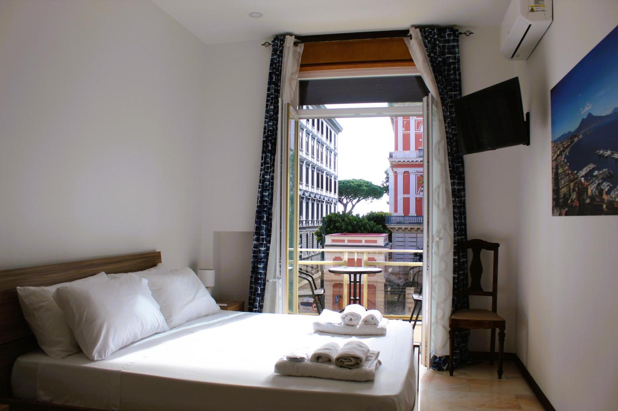 Punto Felice Riviera - Centro Citta Lungomare Caracciolo Hotel Naples Exterior photo